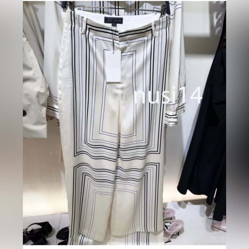 Zara Monochrome Geometric Trousers pans